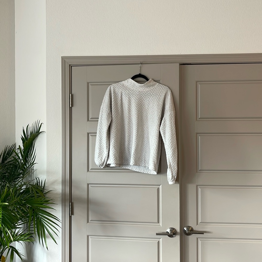 Long Sleeve White Fleece Mock Neck shirt